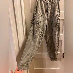 Baggy light army green urban outfitters pants
